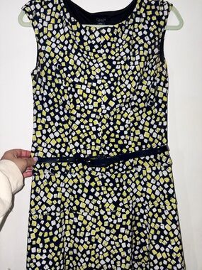Chaps Navy Dress with Yellow & White Geometric Print